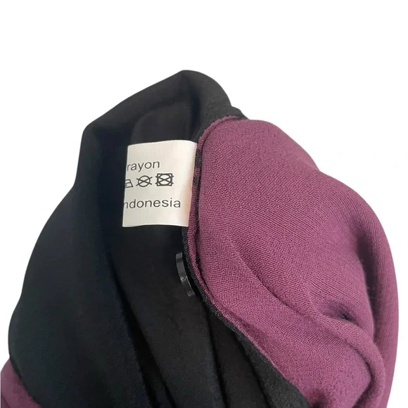 MANAOLA Pewa Asymmetrical Tank blouse Small purple - Picture 9 of 9